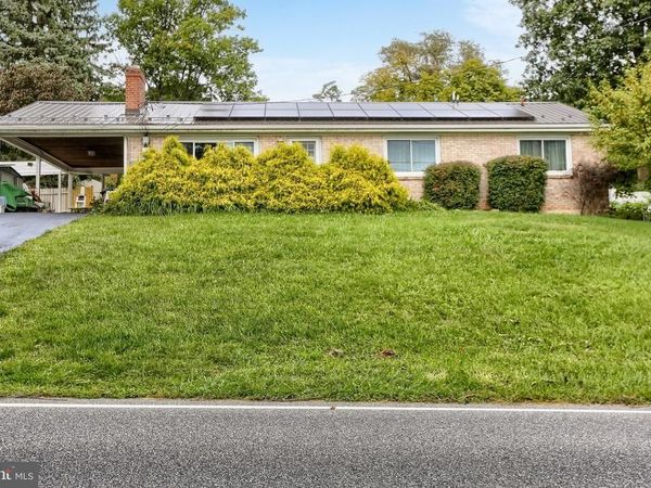 5640 CHAMBERS HILL ROAD, HARRISBURG, PA 17111