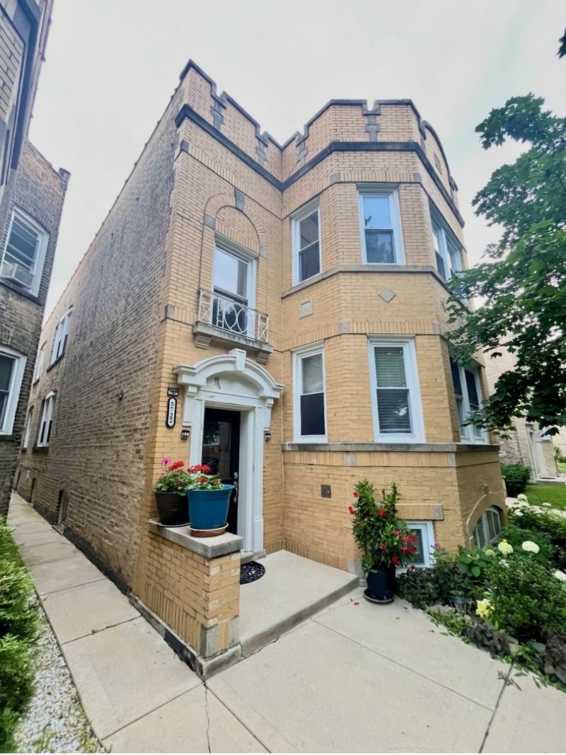 5722 N Richmond Street , Chicago, IL 60659 Main Photo