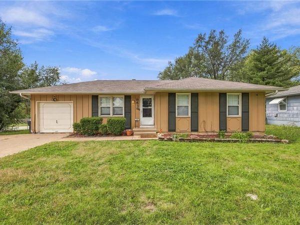 9416 Manchester Avenue, Kansas City, MO 64138