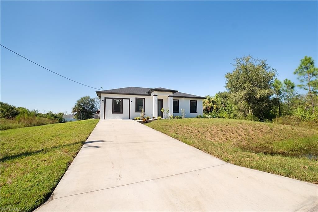 1917 Roderick Ln, Lehigh Acres, FL 33972 Photo