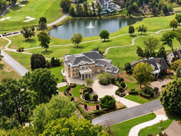 2 Carmel Ln, Brentwood, TN 37027