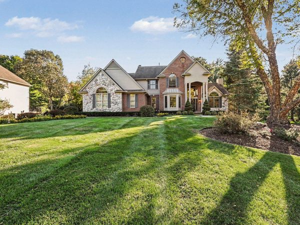 1270 Waterways Drive, Ann Arbor, MI 48108
