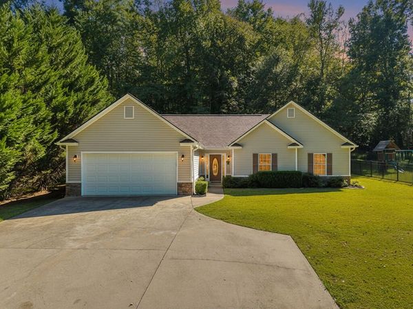 52 Blakes Lane, Talking Rock, GA 30175