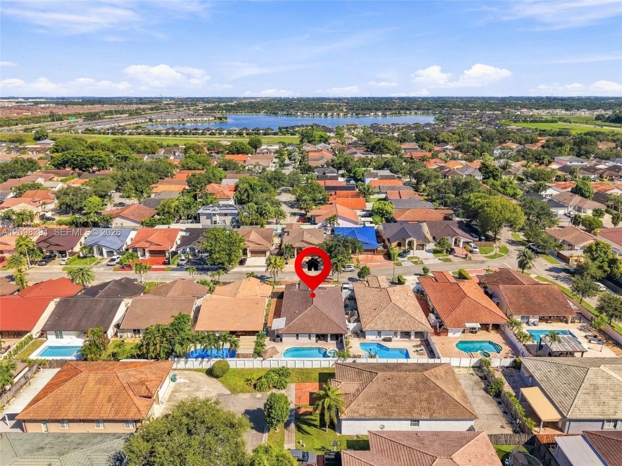 8936 NW 150th Ter, Miami Lakes, FL 33018 Photo