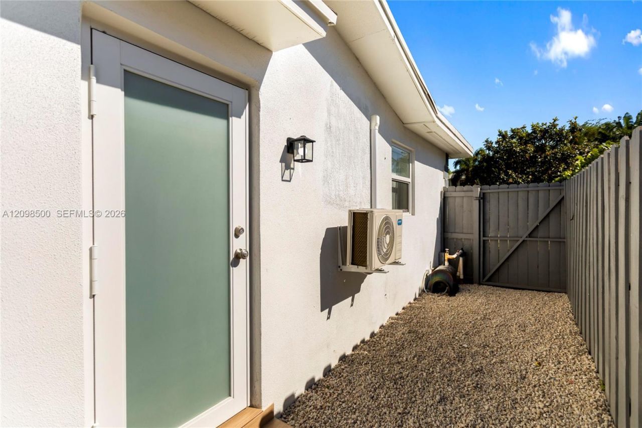 5401 Fillmore St , Hollywood, FL 33021 Photo
