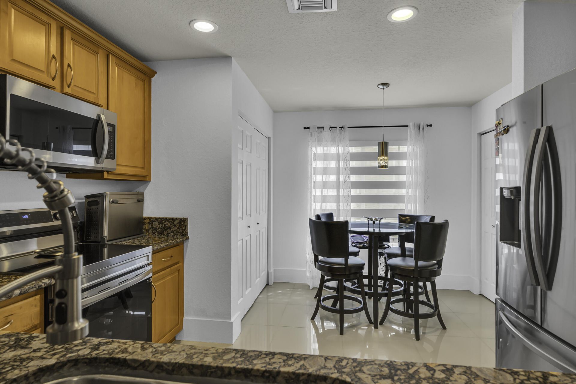 5933 Manchester Way, Unit 5933, Tamarac, FL 33321 Photo