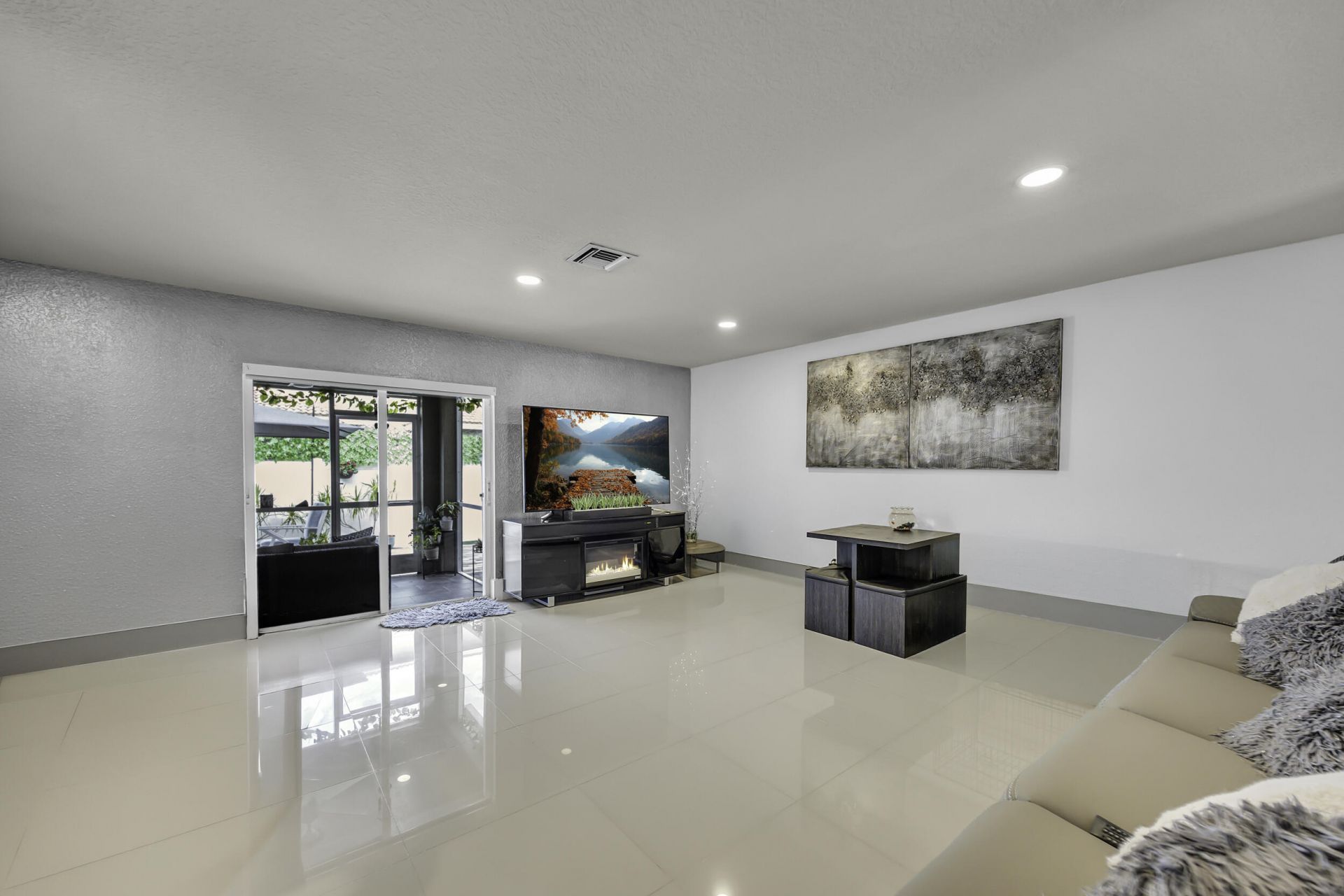 5933 Manchester Way, Unit 5933, Tamarac, FL 33321 Photo