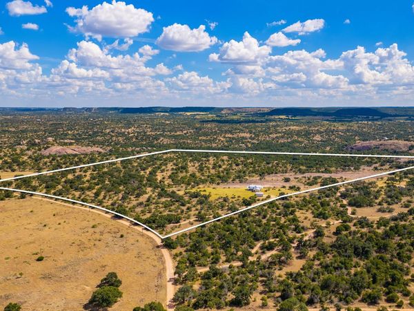 2150 Granite Springs DR, Fredericksburg, TX 78624