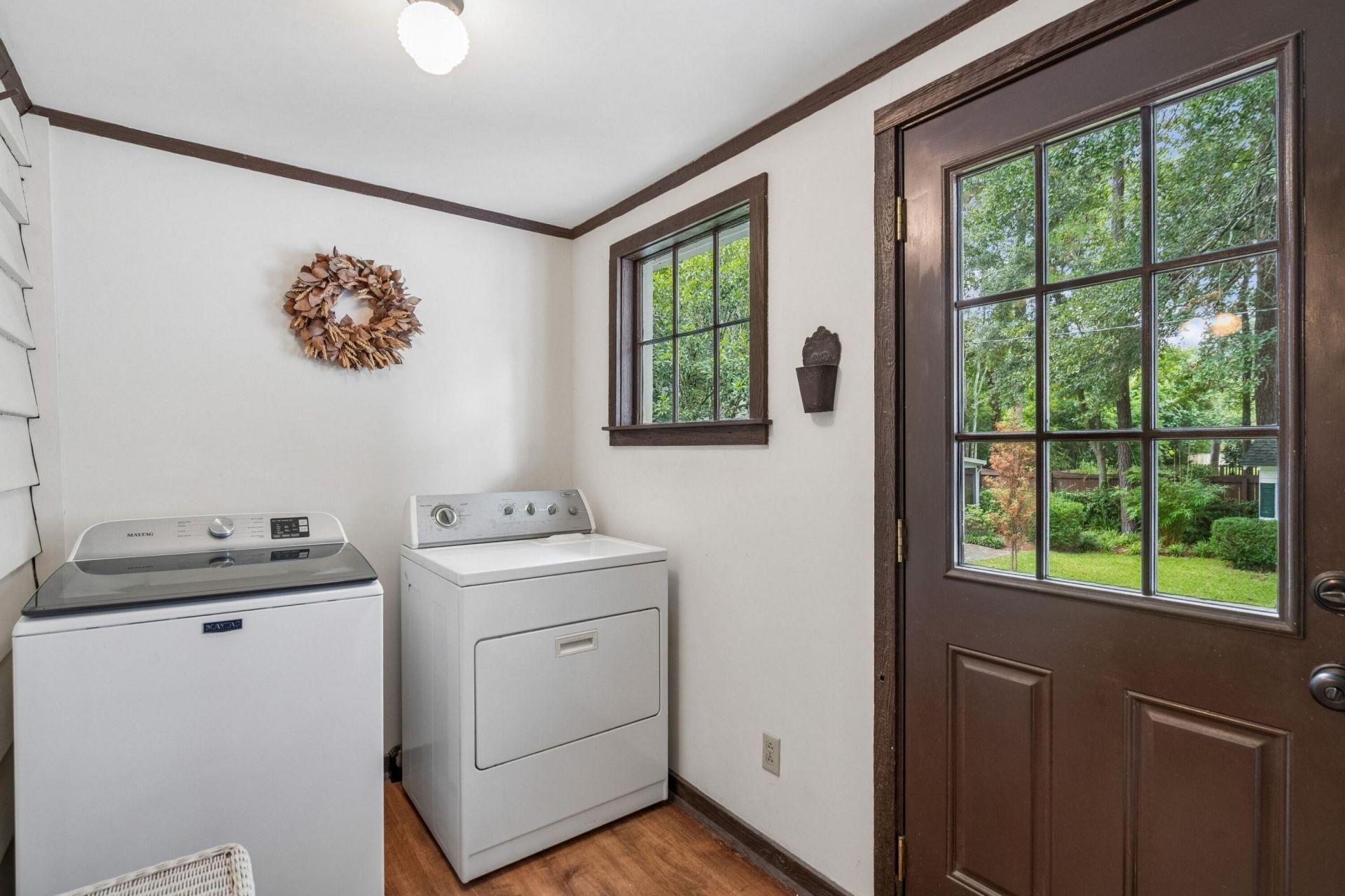 607 Central Avenue Photo 45