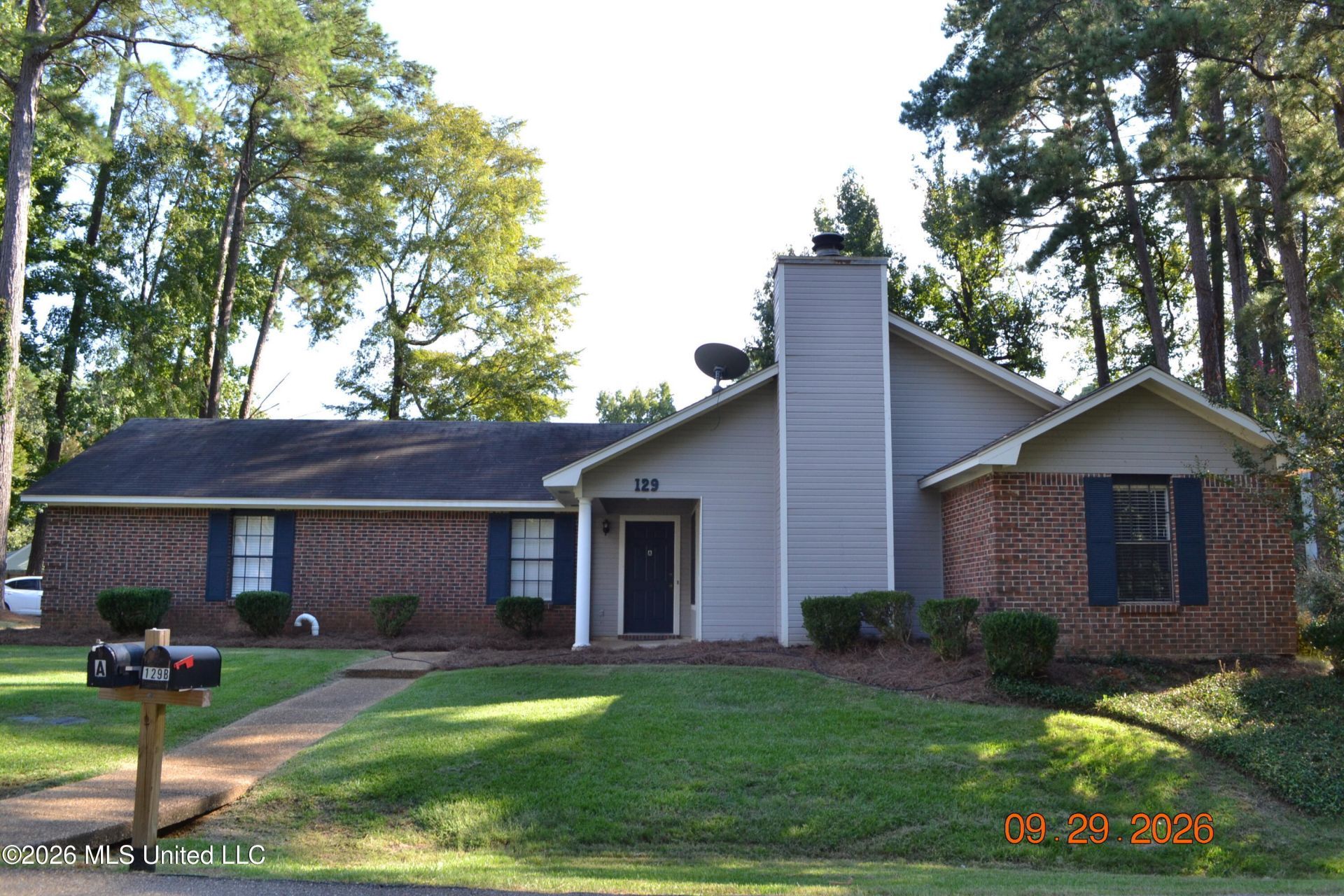 129 Fairfax Circle, Brandon, MS 39047 Main Photo