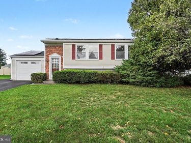 1519 WANDERING WAY, HARRISBURG, PA 17110