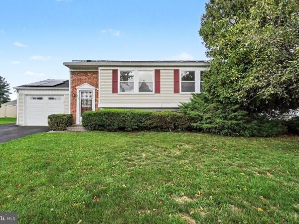 1519 WANDERING WAY, HARRISBURG, PA 17110