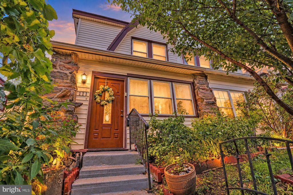 111 OAKLEY ROAD , UPPER DARBY, PA 19082