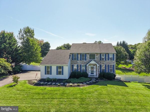 13 DOUGHERTY DRIVE, LINCOLN UNIVERSITY, PA 19352