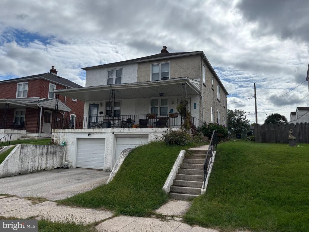 910 W JAMES STREET, NORRISTOWN, PA 19401