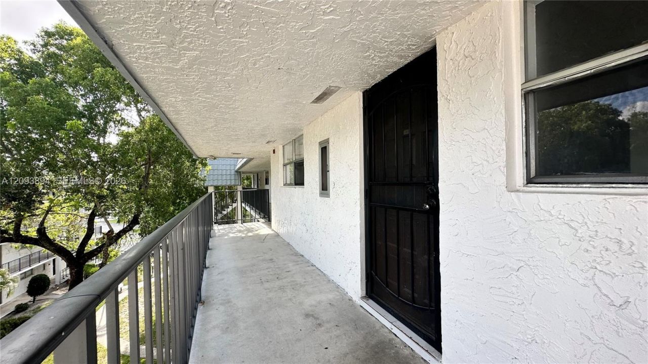 3360 Spanish Moss Ter , Unit 403, Lauderhill, FL 33319 Photo