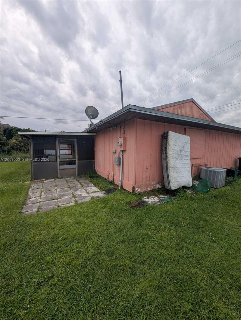 1687 SE Floresta Drive Se, Saint Lucie West, FL 34983 Photo