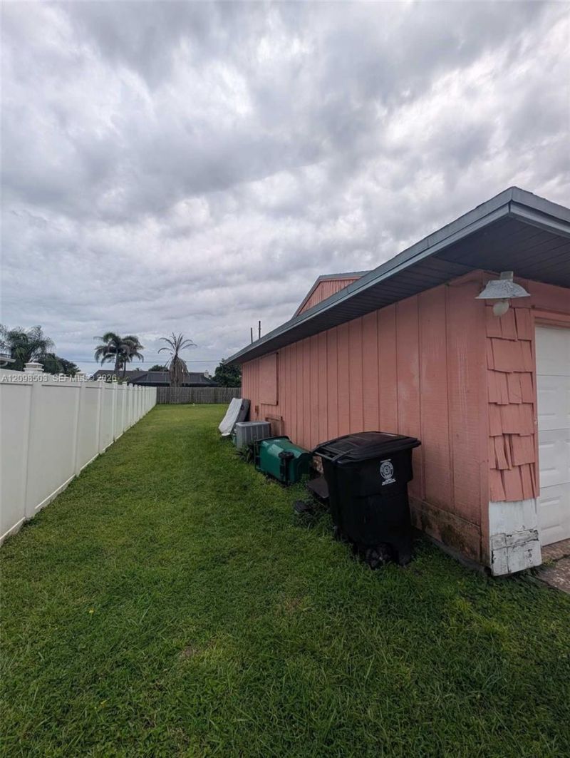 1687 SE Floresta Drive Se, Saint Lucie West, FL 34983 Photo