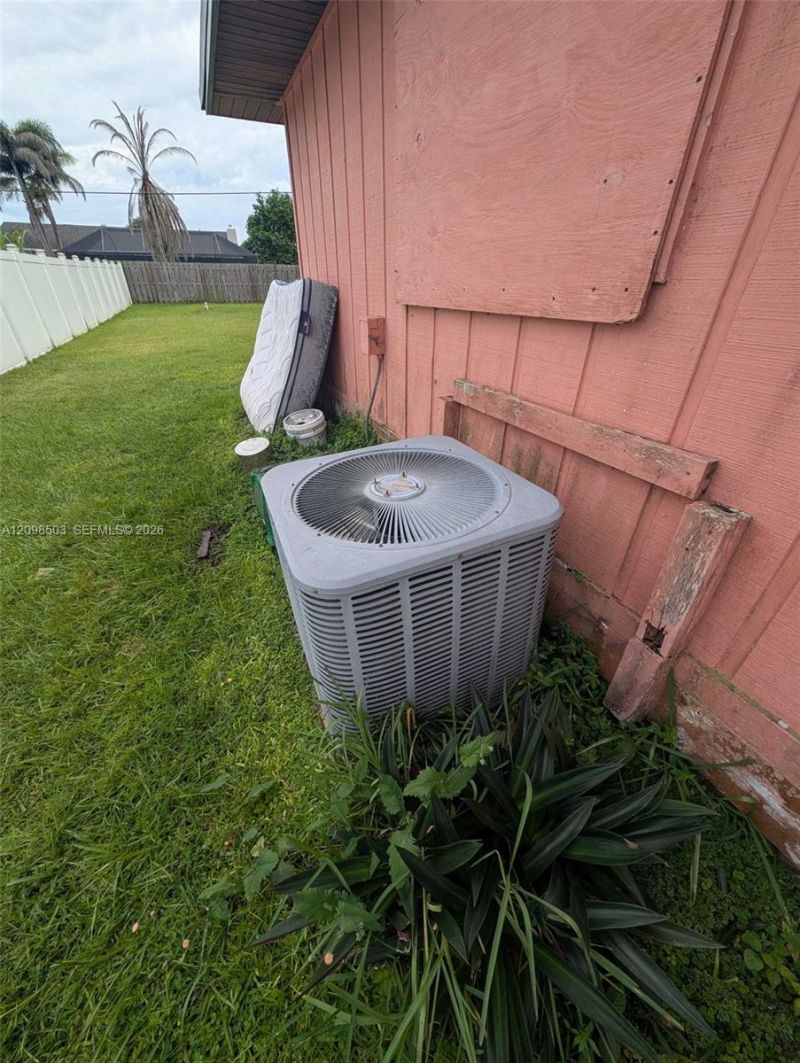 1687 SE Floresta Drive Se, Saint Lucie West, FL 34983 Photo