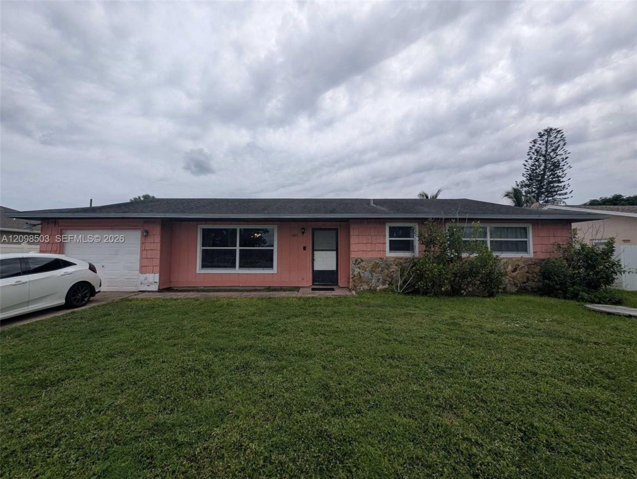 1687 SE Floresta Drive Se, Saint Lucie West, FL 34983 Photo