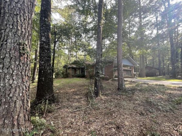 1073 Ratliff Ferry Road, Canton, MS 39046