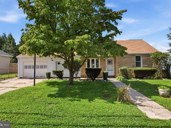 56 BENSON AVENUE, HAMILTON TWP, NJ 08610