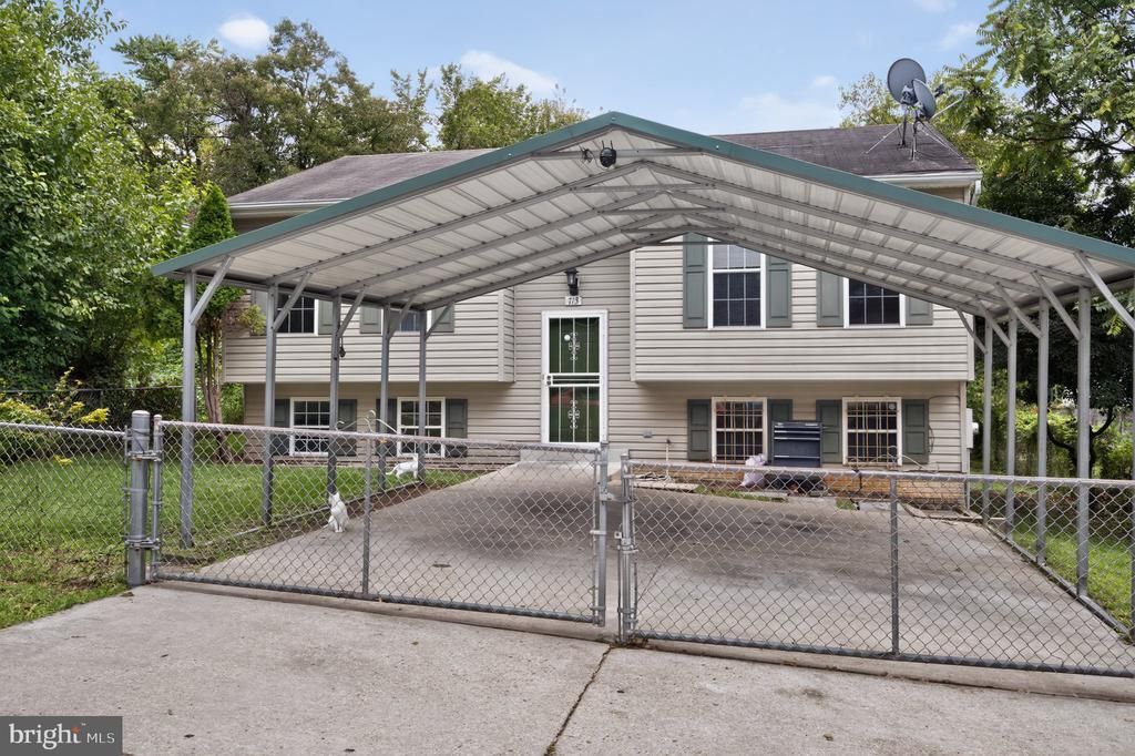 713 60TH AVENUE, CAPITOL HEIGHTS, MD 20743