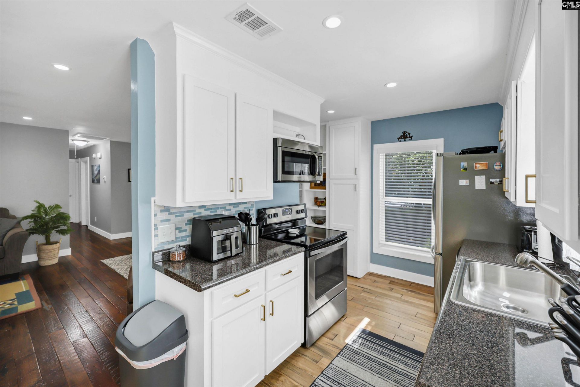 312 Southampton Drive  Photo 18