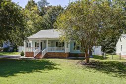 312 Southampton Drive  photo 4