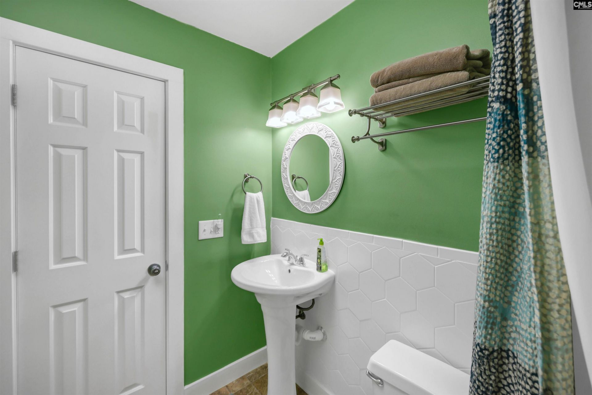 312 Southampton Drive  Photo 34