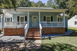 312 Southampton Drive  photo 4