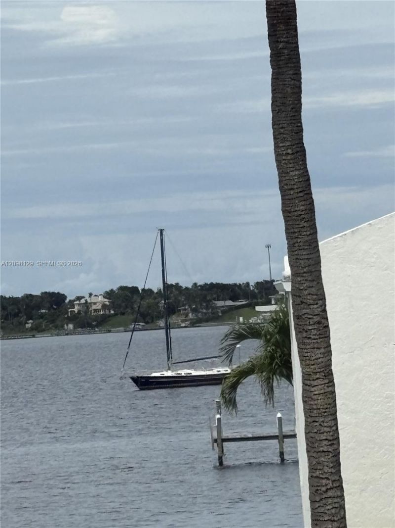 175 SE Saint Lucie Blvd , Unit C22, Stuart, FL 34996 Photo