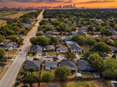 4131 Soloman Drive, Dallas, TX 75212