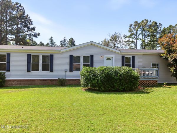 8805 Kingswood Drive, Vancleave, MS 39565