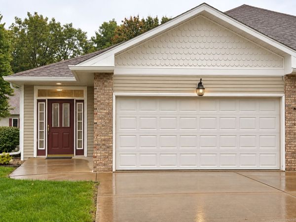 313 Bryant Circle Drive , Unit 313, Princeton, IL 61356