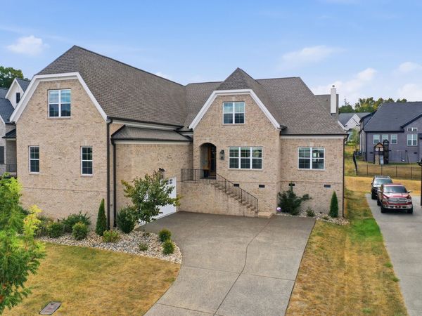 2037 Bocage CIR , Nolensville, TN 37135