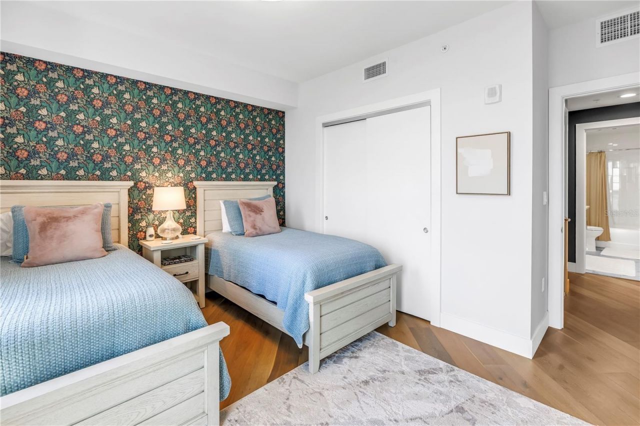 199 Dali Boulevard , Unit 902, Saint Petersburg, FL 33701 Photo