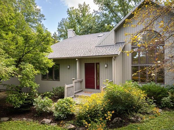 8089 Wild Lemon Lane , Manlius, NY 13104