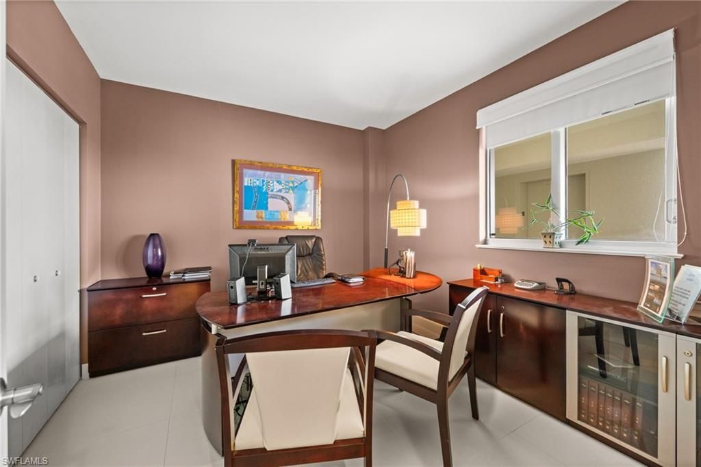 3000 Oasis Grand Blvd, Unit 2105, Fort Myers, FL 33916 Photo
