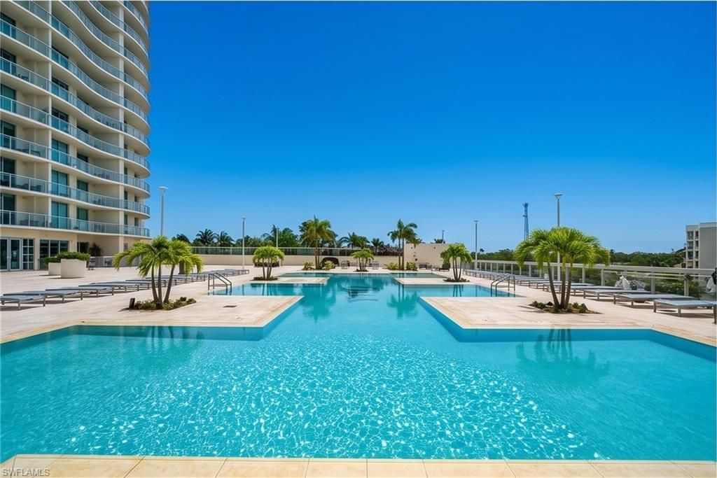 3000 Oasis Grand Blvd, Unit 2105, Fort Myers, FL 33916 Photo