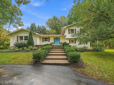 5355 Bullard Road, Hartland Township, Mi 48430
