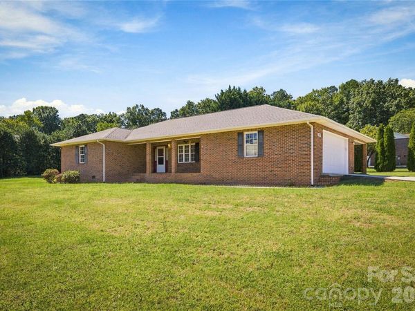 1229 Birch Drive , Morganton, NC 28655