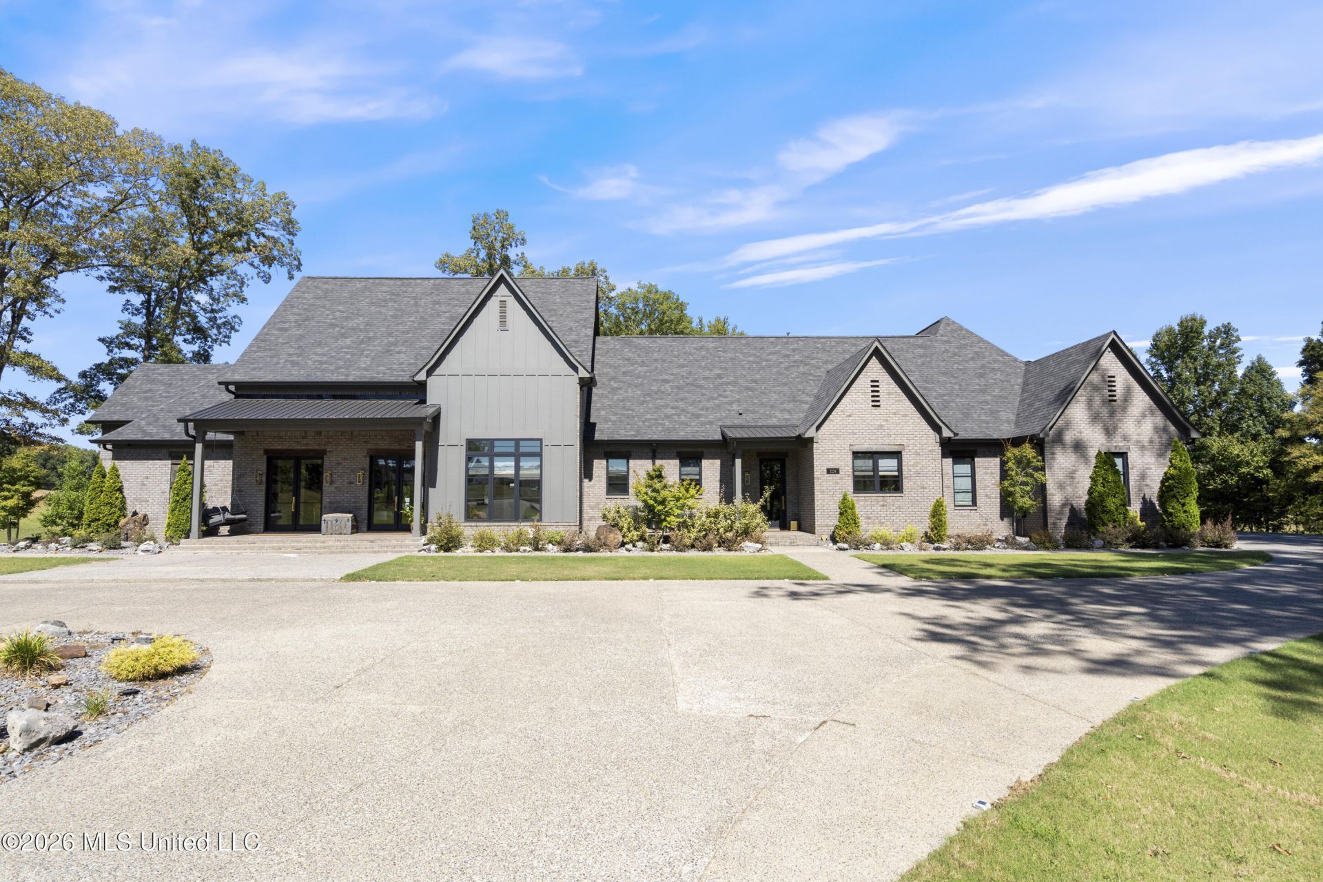 3234 Gracyn Cove Hernando, MS 38632