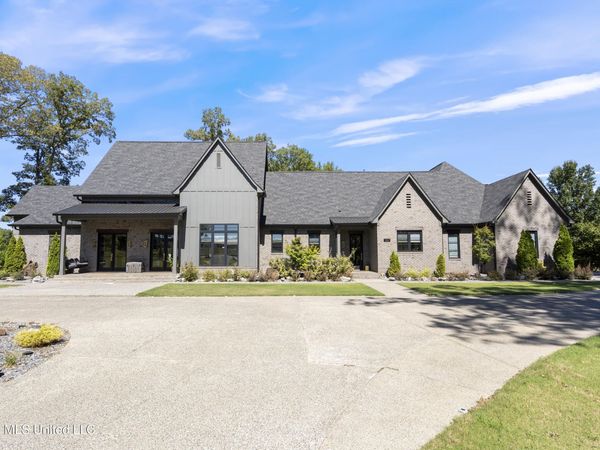 3234 Gracyn Cove, Hernando, MS 38632