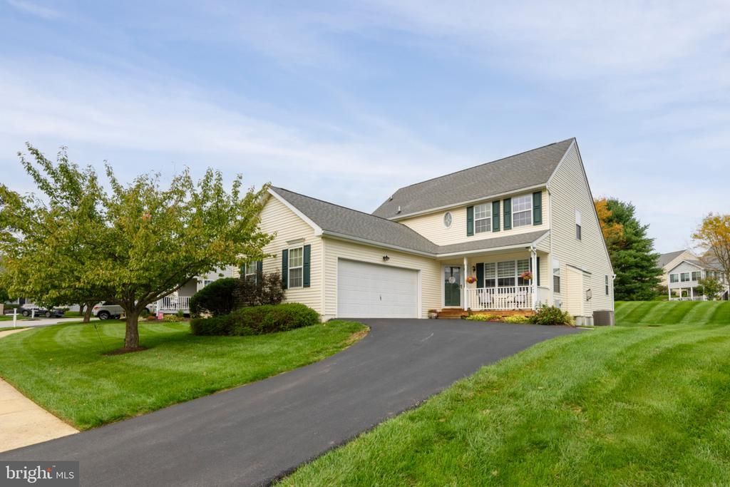743 W GLENVIEW DRIVE, WEST GROVE, PA 19390