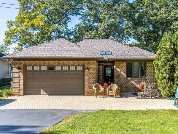 12720 229th Ave, Salem Lakes, WI 53104