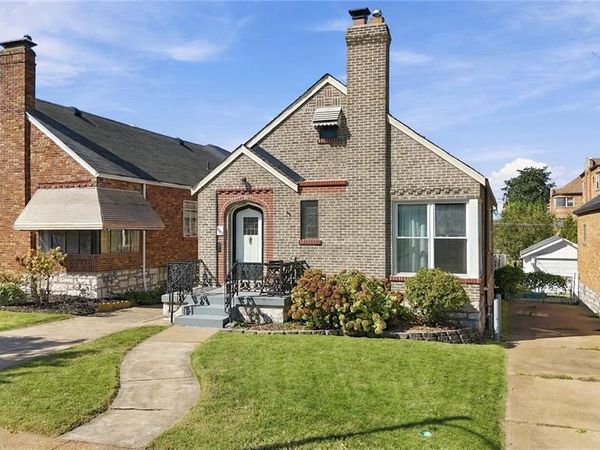 3827 Sulphur Avenue, St Louis, MO 63109
