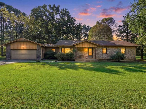 316 Barrens Loop Rd, Clinton, AR 72031