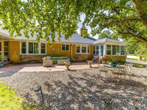 257-259 N Brookdale Lane , Palatine, IL 60067