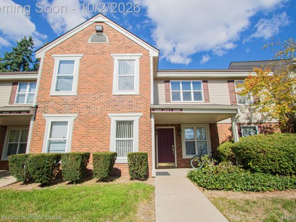 1683 Clemens Circle, Unit 41, Rochester Hills, Mi 48307